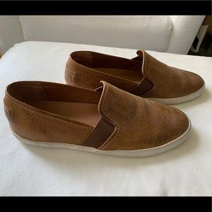 Frye Cognac Vintage Leather Dylan Slip-On Sneaker